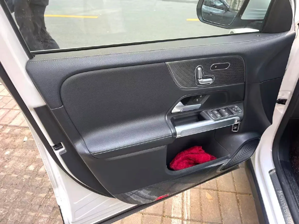 2021 Mercedes-Benz GLB Class 1.3T 163HP L4 7DCT,autocango,china used car exporter,china ev exporter,chinese used car exporter,chinese used ev exporter