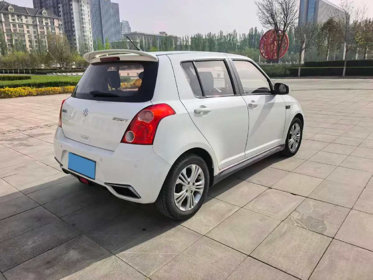 2016 Suzuki Swift 1.5L 103HP L4 4AT,autocango,china used car exporter,china ev exporter,chinese used car exporter,chinese used ev exporter