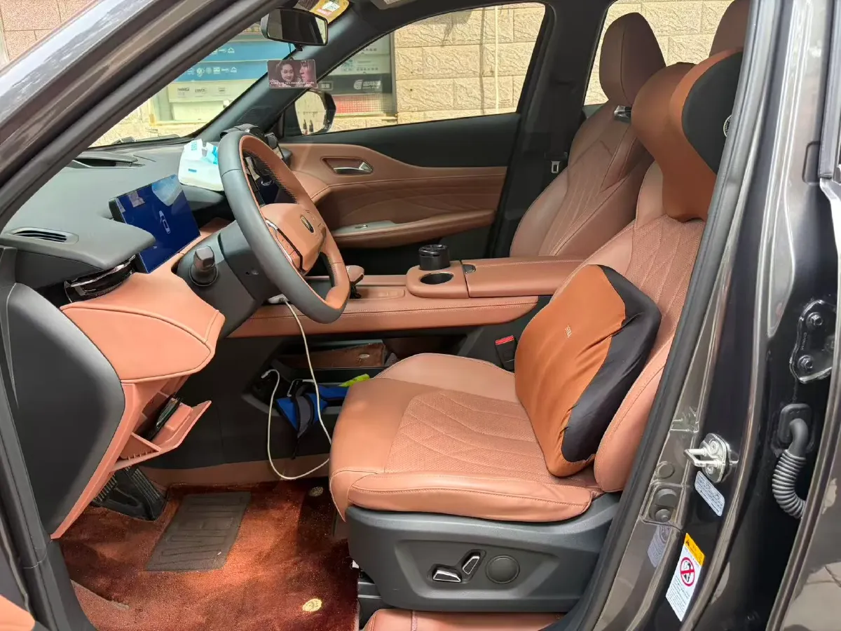 2024 ChangAn UNI-Z 1.5L 98HP L4 E-CVT PHEV 18.4KWH,autocango,china used car exporter,china ev exporter,chinese used car exporter,chinese used ev exporter