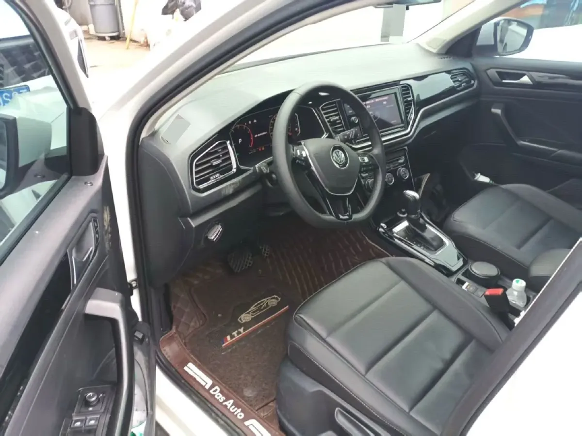 2019 Volkswagen T-Roc 1.4T 131HP L4 7DCT,autocango,china used car exporter,china ev exporter,chinese used car exporter,chinese used ev exporter