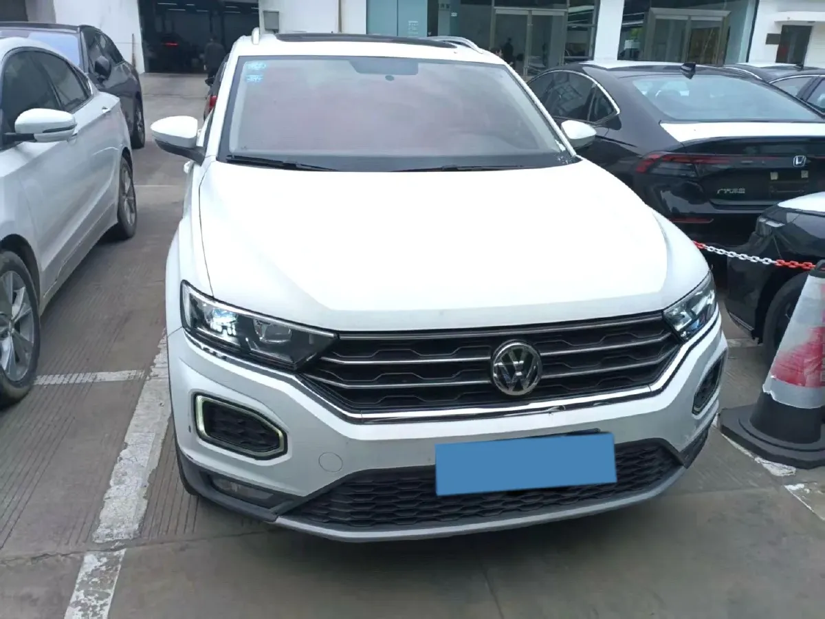2019 Volkswagen T-Roc 1.4T 131HP L4 7DCT,autocango,china used car exporter,china ev exporter,chinese used car exporter,chinese used ev exporter