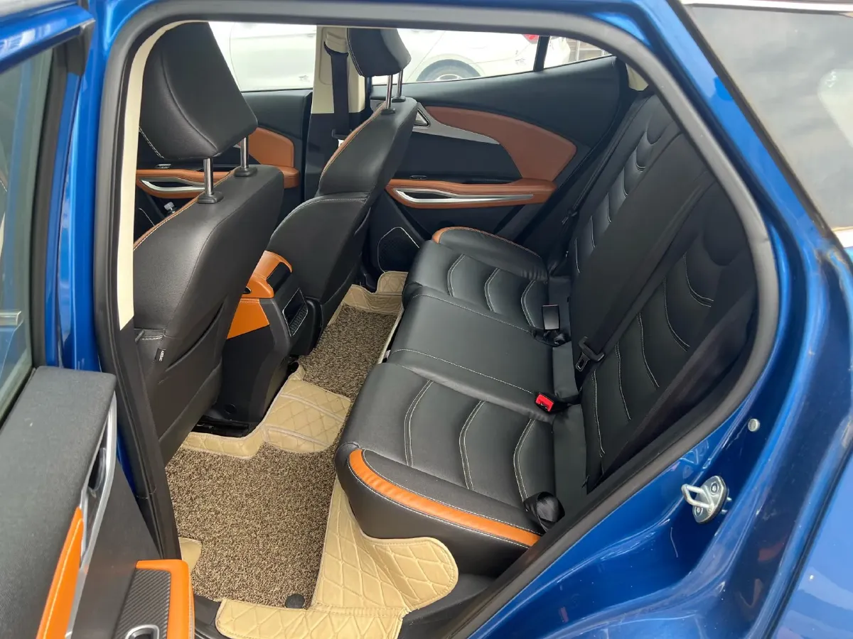 2017 Zotye T300 1.5L 112HP L4 5MT,autocango,china used car exporter,china ev exporter,chinese used car exporter,chinese used ev exporter