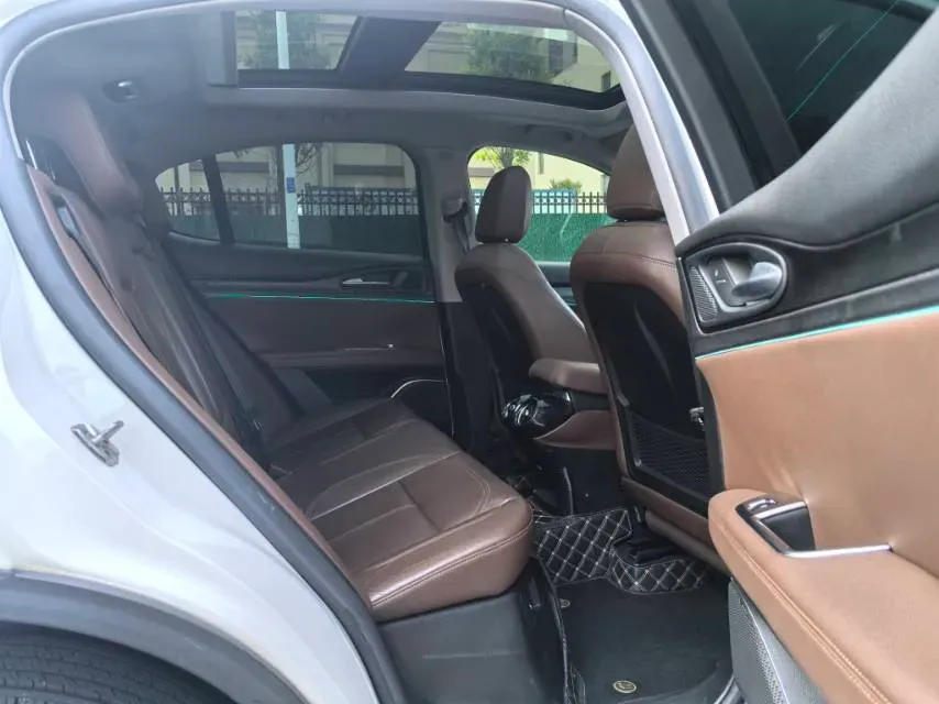 2017 Jaguar XE 2.0T 240HP L4 8AT,autocango,china used car exporter,china ev exporter,chinese used car exporter,chinese used ev exporter