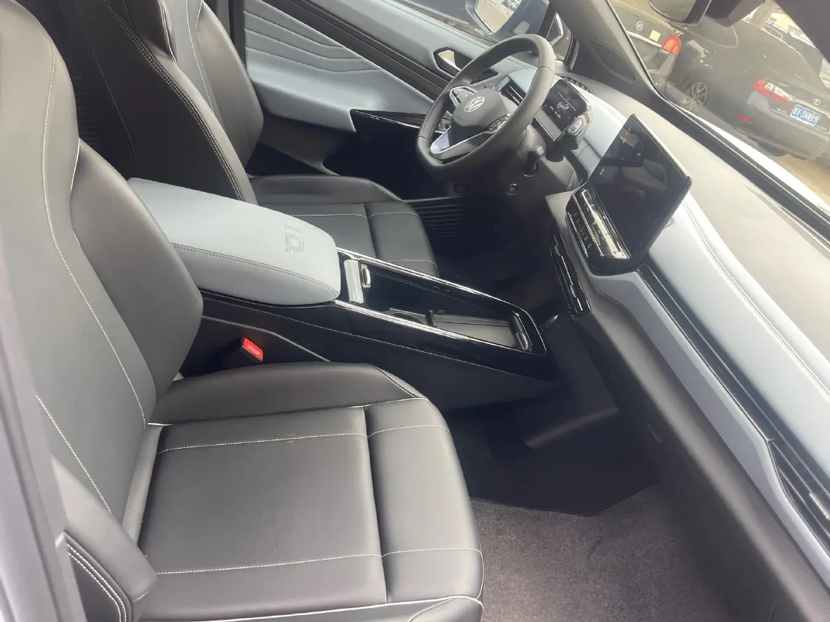 2024 Volkswagen ID.4 X BEV 52.8KWH,autocango,china used car exporter,china ev exporter,chinese used car exporter,chinese used ev exporter