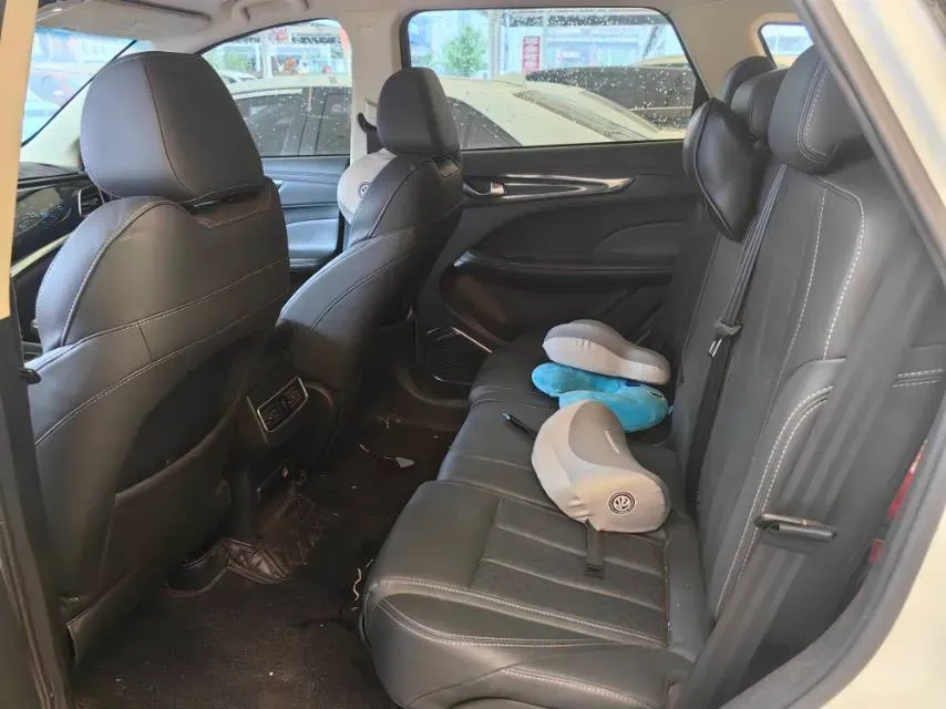 2019 Jetour X90 1.5T 147HP L4 6MT,autocango,china used car exporter,china ev exporter,chinese used car exporter,chinese used ev exporter