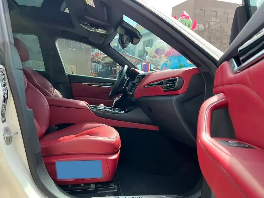 2021 Maserati Levante 3.0T 350HP V6 8AT,autocango,china used car exporter,china ev exporter,chinese used car exporter,chinese used ev exporter