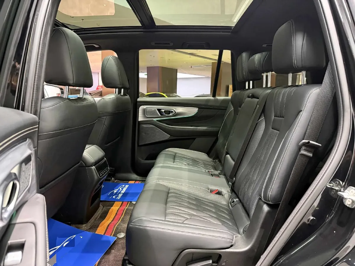 2022 GAC Trumpchi GS8 2.0T 252HP L4 8AT,autocango,china used car exporter,china ev exporter,chinese used car exporter,chinese used ev exporter