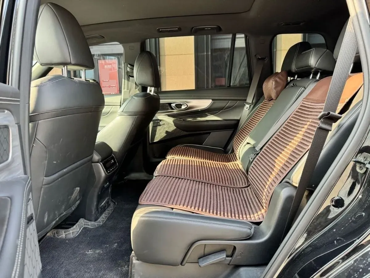 2024 GAC Trumpchi GS8 2.0T 252HP L4 8AT,autocango,china used car exporter,china ev exporter,chinese used car exporter,chinese used ev exporter