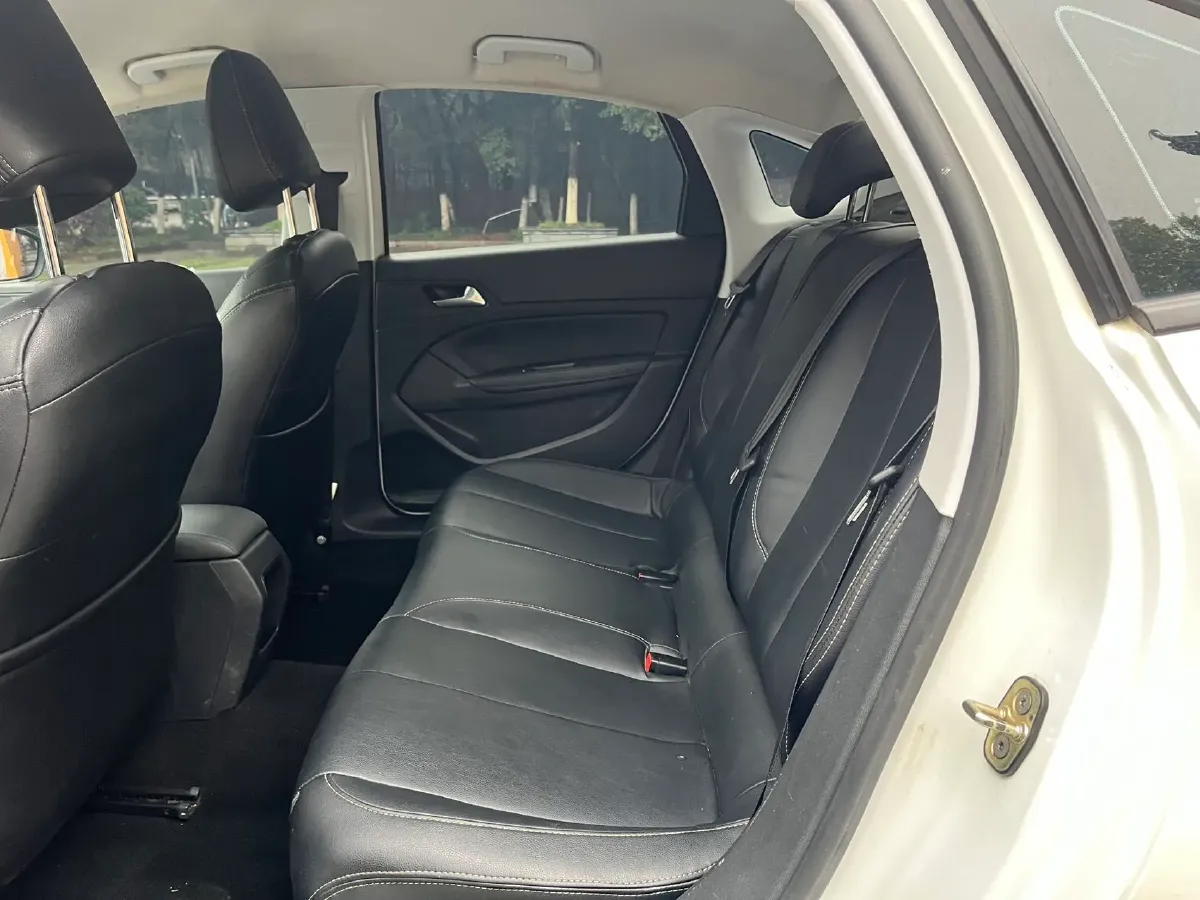 2018 Peugeot 308 1.6L 117HP L4 6AT,autocango,china used car exporter,china ev exporter,chinese used car exporter,chinese used ev exporter