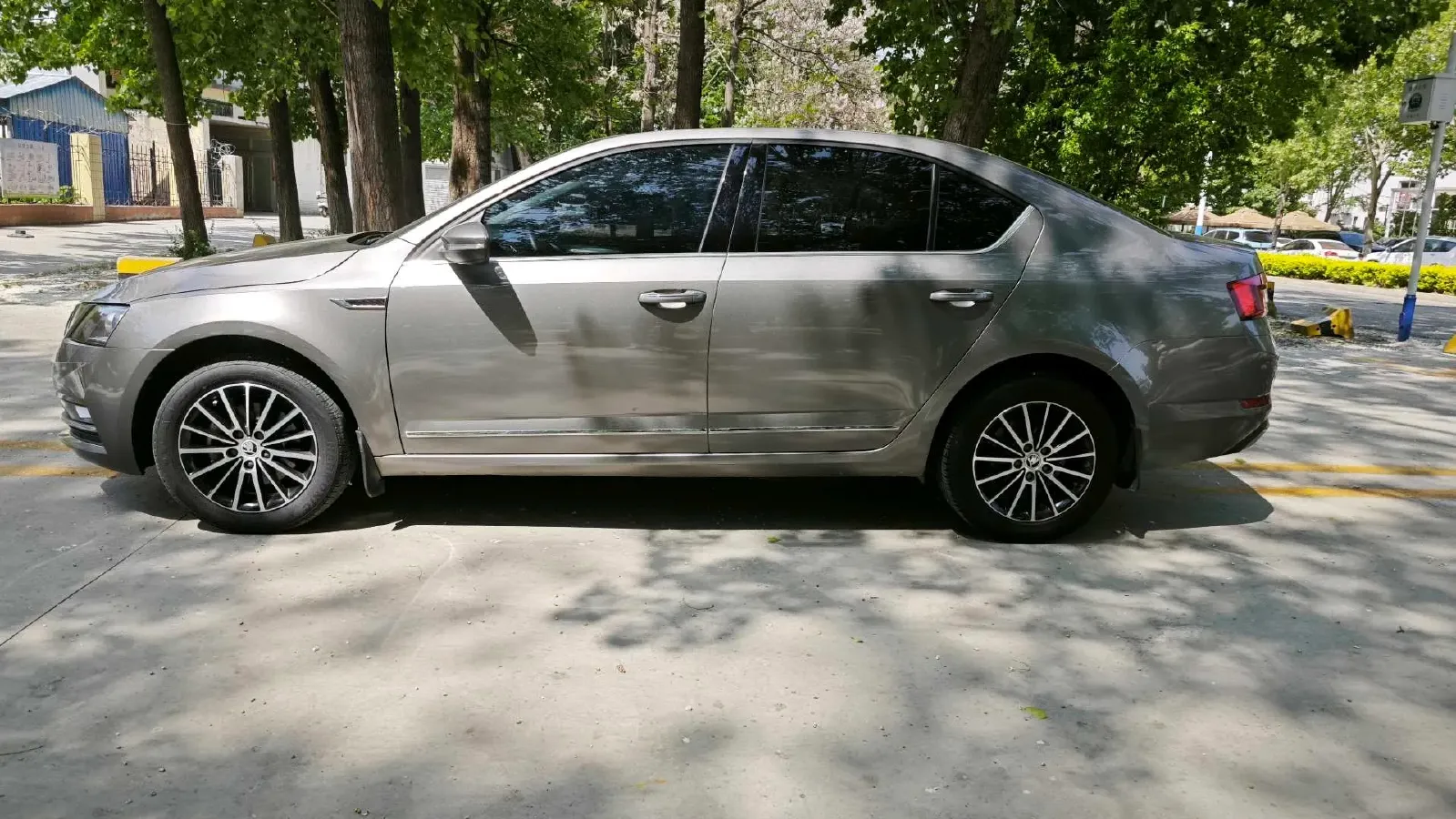 2018 Skoda Octavia 1.6L 110HP L4 6AT,autocango,china used car exporter,china ev exporter,chinese used car exporter,chinese used ev exporter