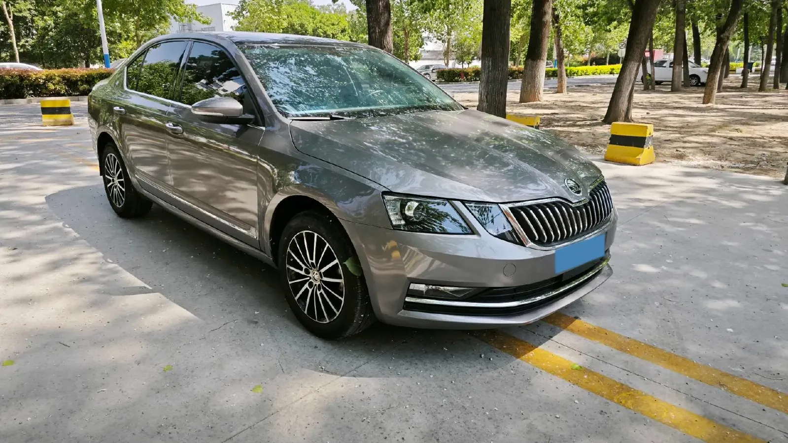2018 Skoda Octavia 1.6L 110HP L4 6AT,autocango,china used car exporter,china ev exporter,chinese used car exporter,chinese used ev exporter