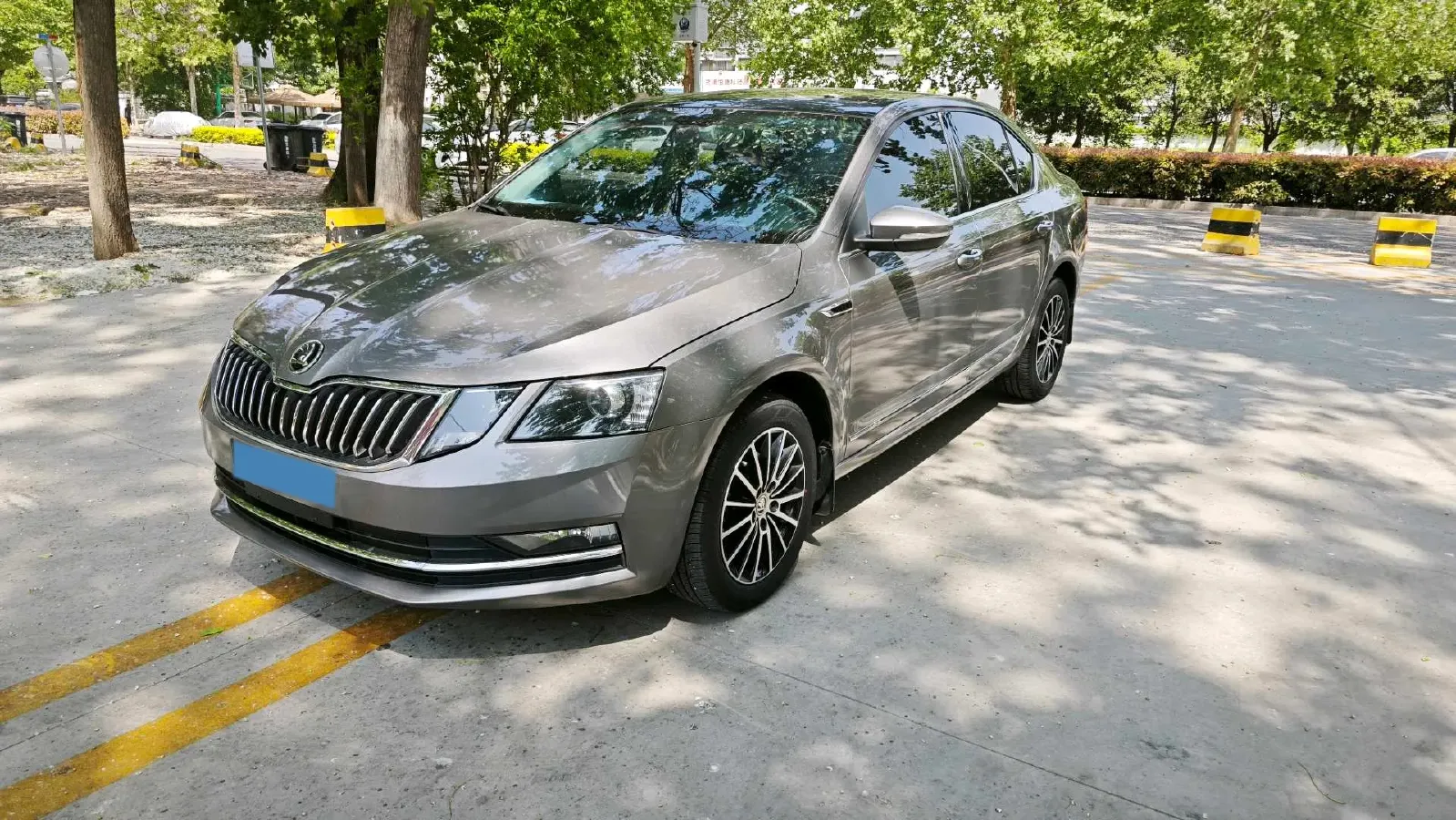 2018 Skoda Octavia 1.6L 110HP L4 6AT,autocango,china used car exporter,china ev exporter,chinese used car exporter,chinese used ev exporter