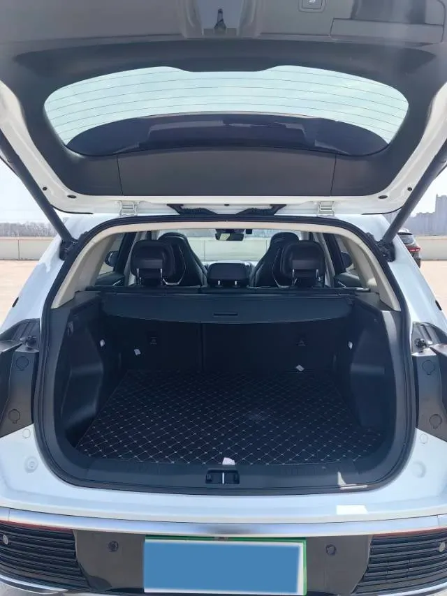 2024 HongQi HS3 1.5T 169HP L4 7DCT,autocango,china used car exporter,china ev exporter,chinese used car exporter,chinese used ev exporter