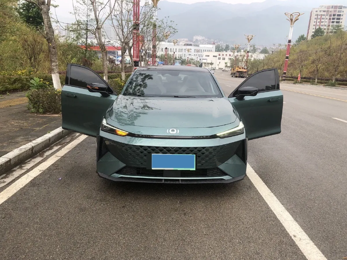 2023 Chery EV eQ7 BEV 53.87KWH,autocango,china used car exporter,china ev exporter,chinese used car exporter,chinese used ev exporter
