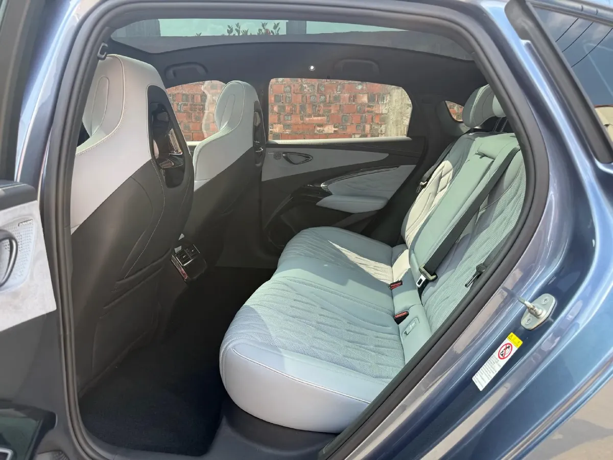 2022 MAXUS DaJia 5 BEV 70KWH,autocango,china used car exporter,china ev exporter,chinese used car exporter,chinese used ev exporter