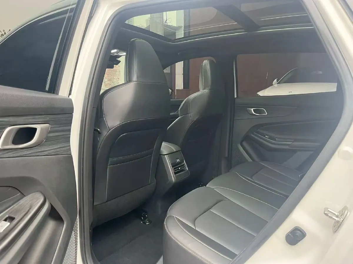 2024 ChangAn QiYuan Q05 Classic 1.5L 110HP L4 E-CVT PHEV 18.4KWH,autocango,china used car exporter,china ev exporter,chinese used car exporter,chinese used ev exporter