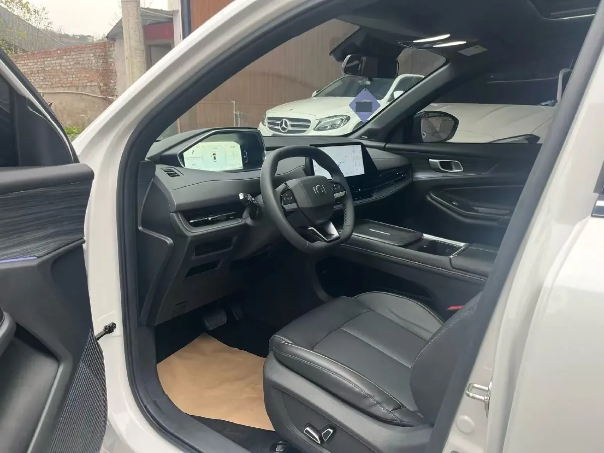 2024 ChangAn QiYuan Q05 Classic 1.5L 110HP L4 E-CVT PHEV 18.4KWH,autocango,china used car exporter,china ev exporter,chinese used car exporter,chinese used ev exporter