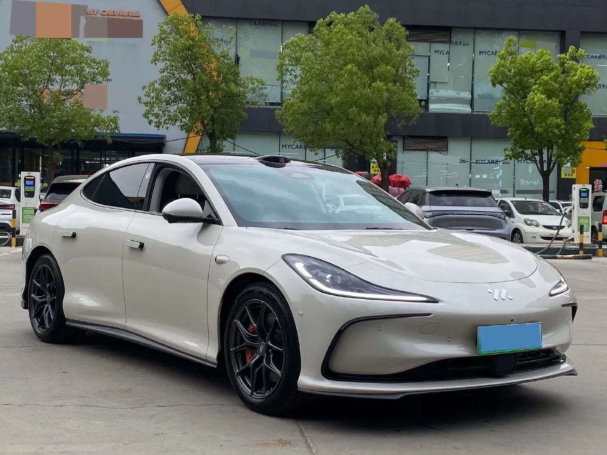 2024 IM L6 BEV 75KWH,autocango,china used car exporter,china ev exporter,chinese used car exporter,chinese used ev exporter