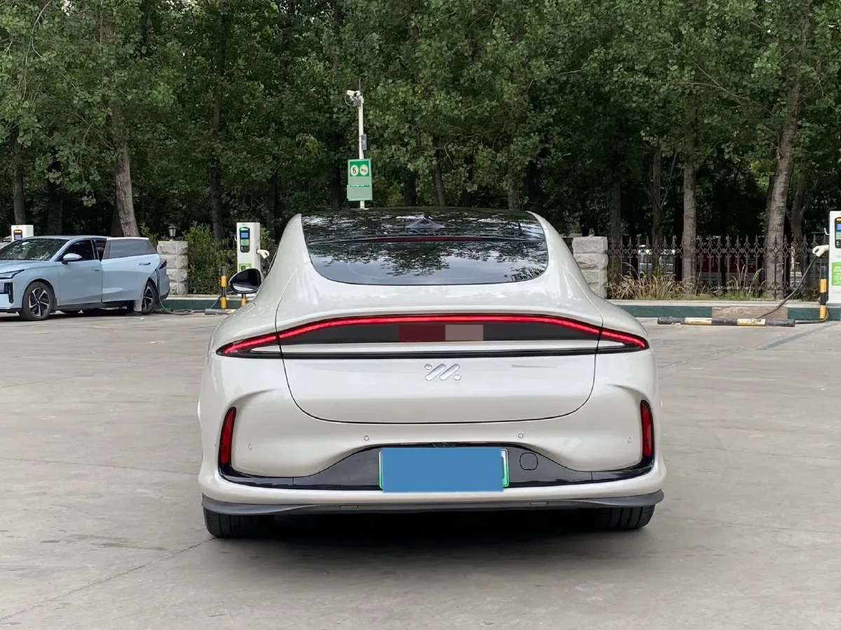 2024 IM L6 BEV 75KWH,autocango,china used car exporter,china ev exporter,chinese used car exporter,chinese used ev exporter