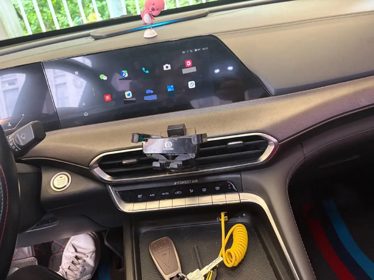 2020 ChangAn UNI-T 1.5T 180HP L4 7DCT,autocango,china used car exporter,china ev exporter,chinese used car exporter,chinese used ev exporter