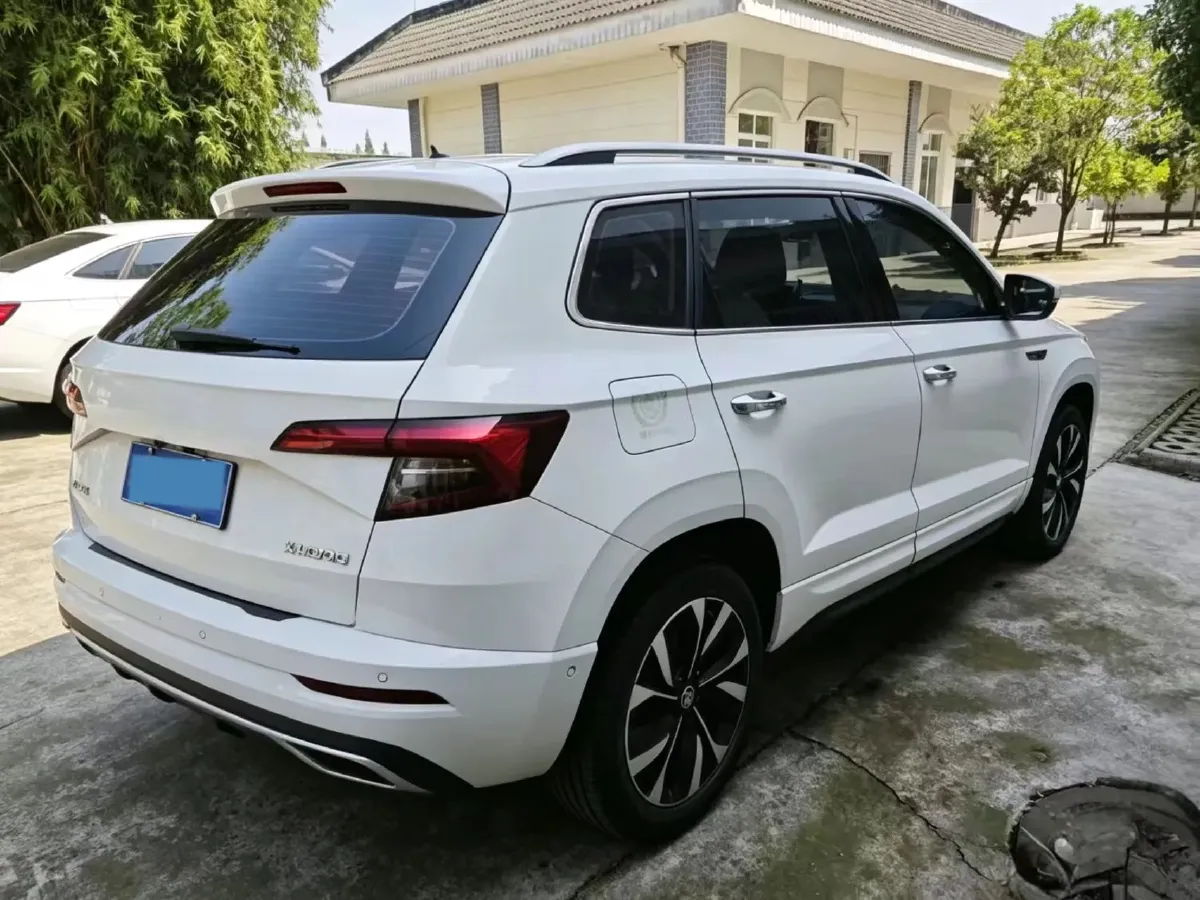 2022 Skoda Karoq 1.4T 150HP L4 7DCT,autocango,china used car exporter,china ev exporter,chinese used car exporter,chinese used ev exporter