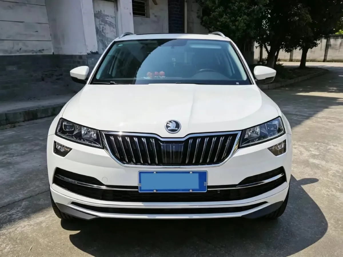 2022 Skoda Karoq 1.4T 150HP L4 7DCT,autocango,china used car exporter,china ev exporter,chinese used car exporter,chinese used ev exporter