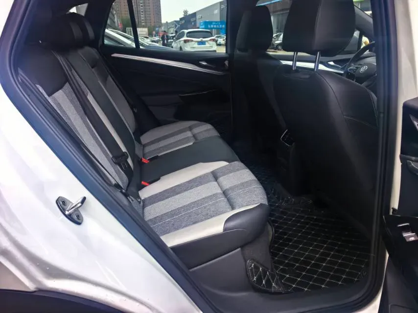 2024 Volkswagen ID.4 Crozz BEV 55.7KWH,autocango,china used car exporter,china ev exporter,chinese used car exporter,chinese used ev exporter