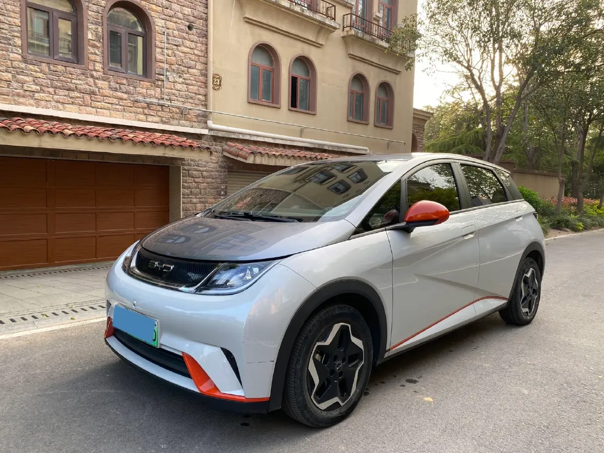 2021 Ford Escort 1.5L 122HP L3 6AT,autocango,china used car exporter,china ev exporter,chinese used car exporter,chinese used ev exporter