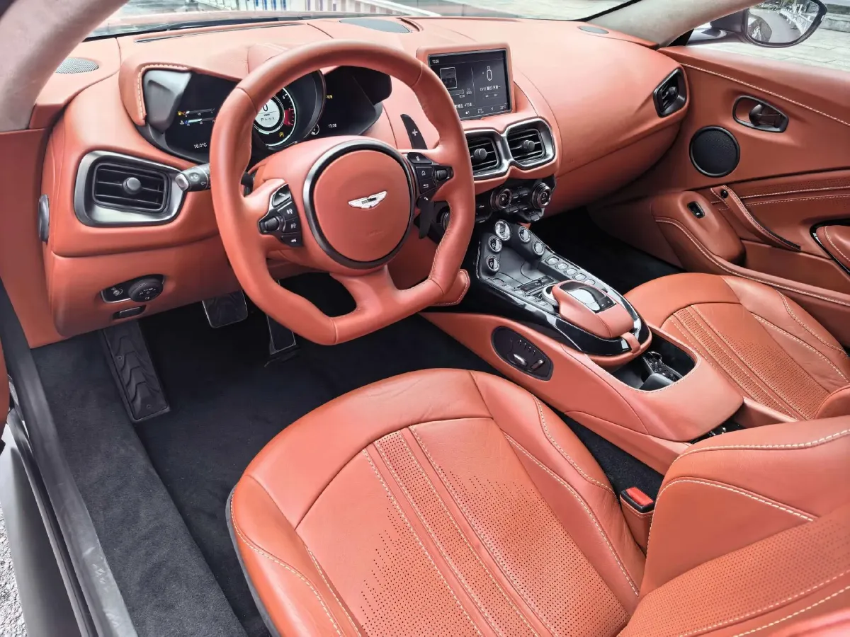 2018 Aston Martin V8 Vantage 4.0T 510HP V8 8AT,autocango,china used car exporter,china ev exporter,chinese used car exporter,chinese used ev exporter