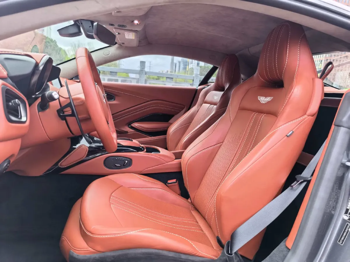 2018 Aston Martin V8 Vantage 4.0T 510HP V8 8AT,autocango,china used car exporter,china ev exporter,chinese used car exporter,chinese used ev exporter