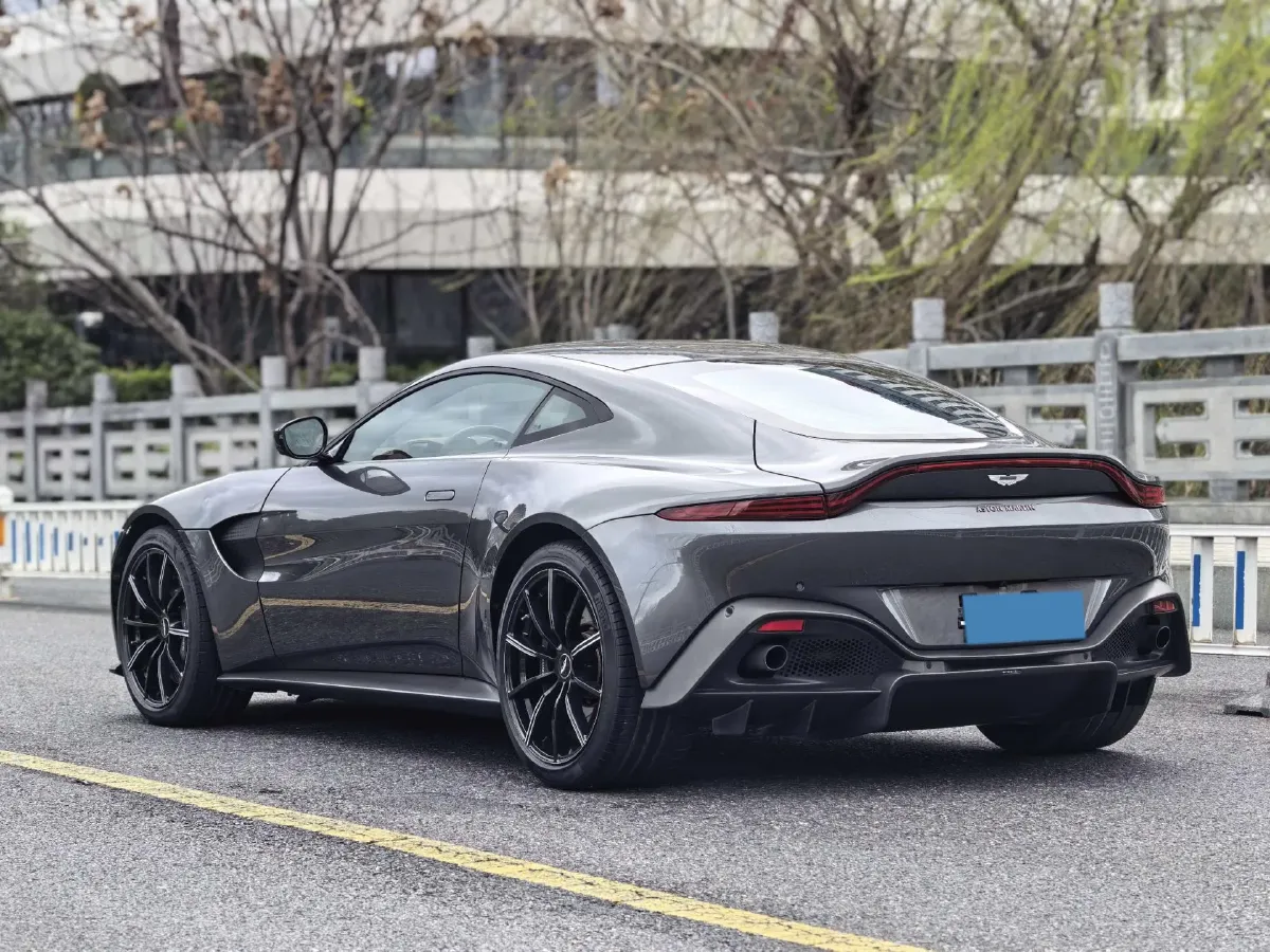 2018 Aston Martin V8 Vantage 4.0T 510HP V8 8AT,autocango,china used car exporter,china ev exporter,chinese used car exporter,chinese used ev exporter