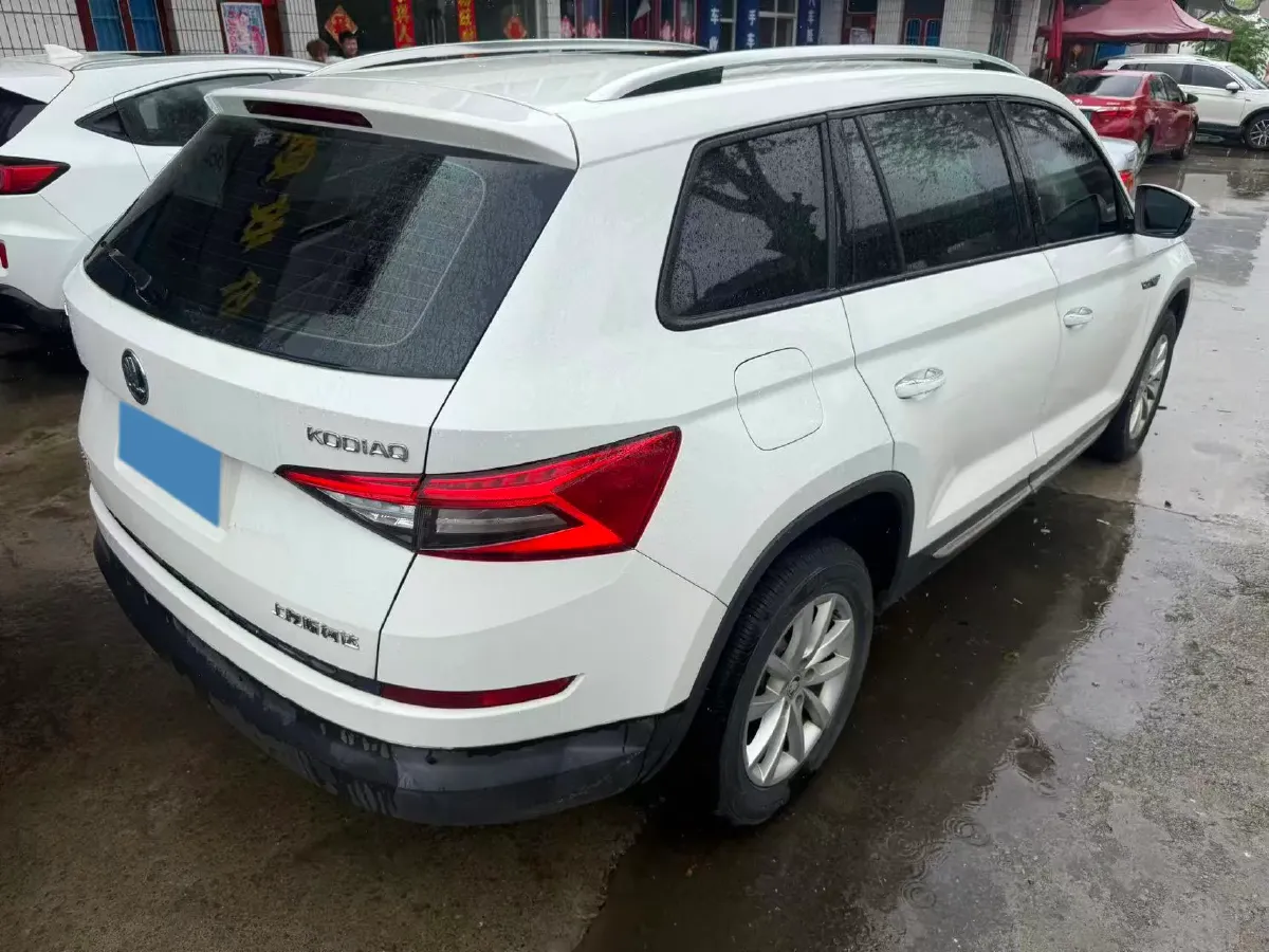 2019 Buick EnvisionPlus 1.5T 169HP L4 7DCT,autocango,china used car exporter,china ev exporter,chinese used car exporter,chinese used ev exporter
