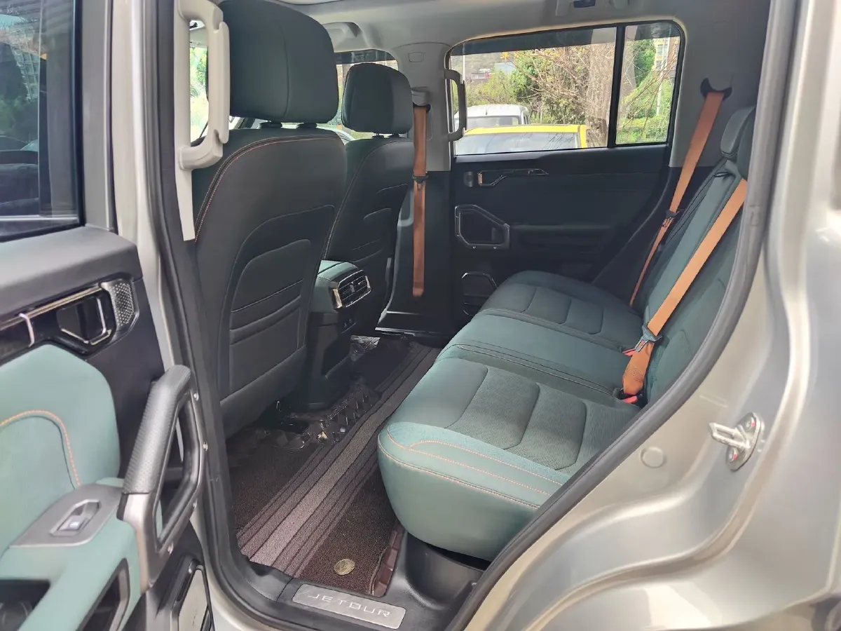 2023 Jetour Traveller 2.0T 254HP L4 7DCT,autocango,china used car exporter,china ev exporter,chinese used car exporter,chinese used ev exporter