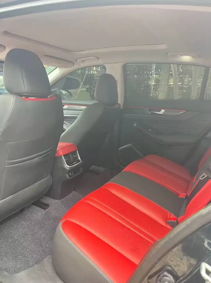 2021 DongFeng Aeolus YiXuan MAX 1.5T 190HP L4 7DCT,autocango,china used car exporter,china ev exporter,chinese used car exporter,chinese used ev exporter