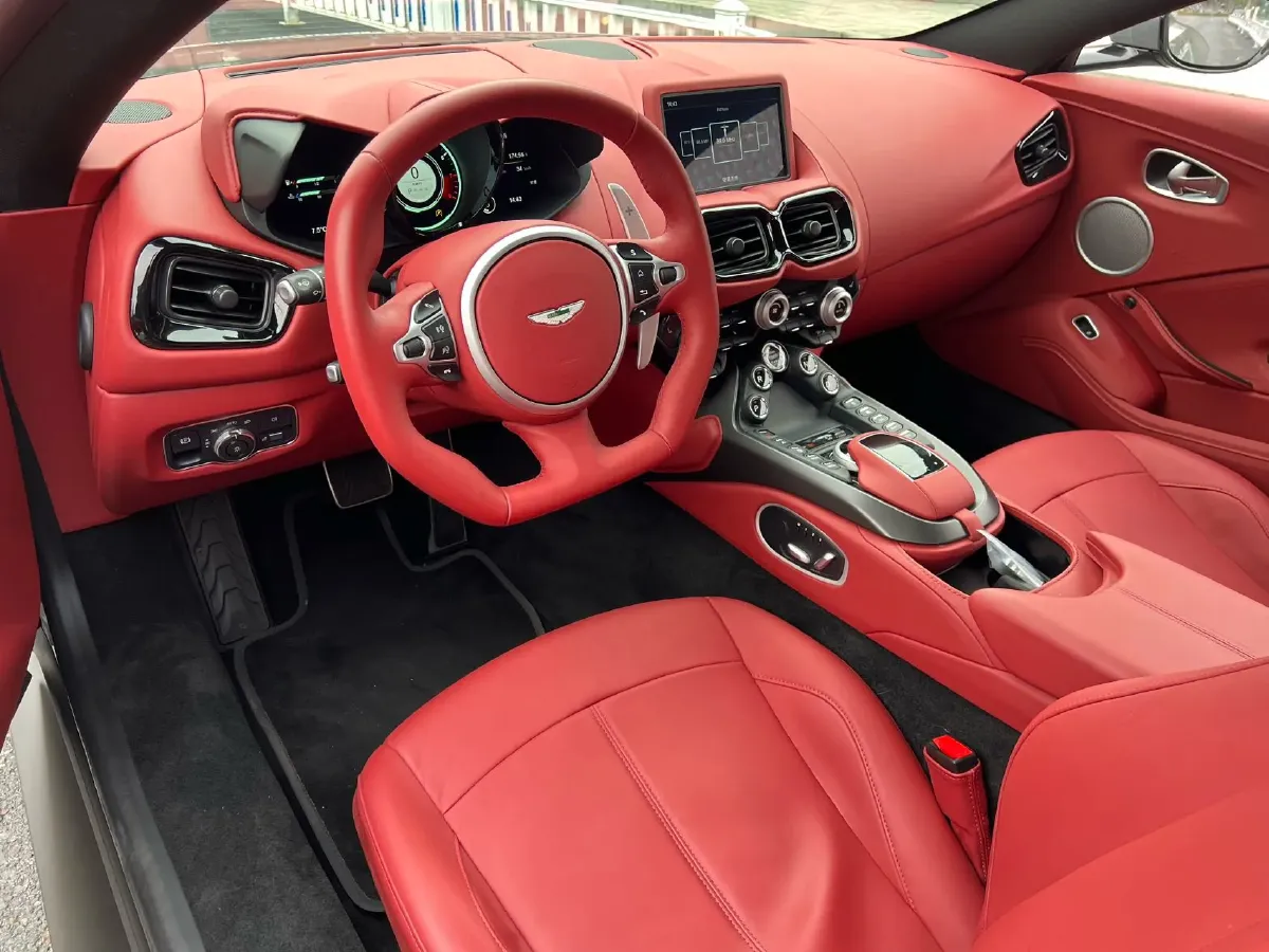 2022 BMW X7 4.4T 530HP V8 8AT,autocango,china used car exporter,china ev exporter,chinese used car exporter,chinese used ev exporter