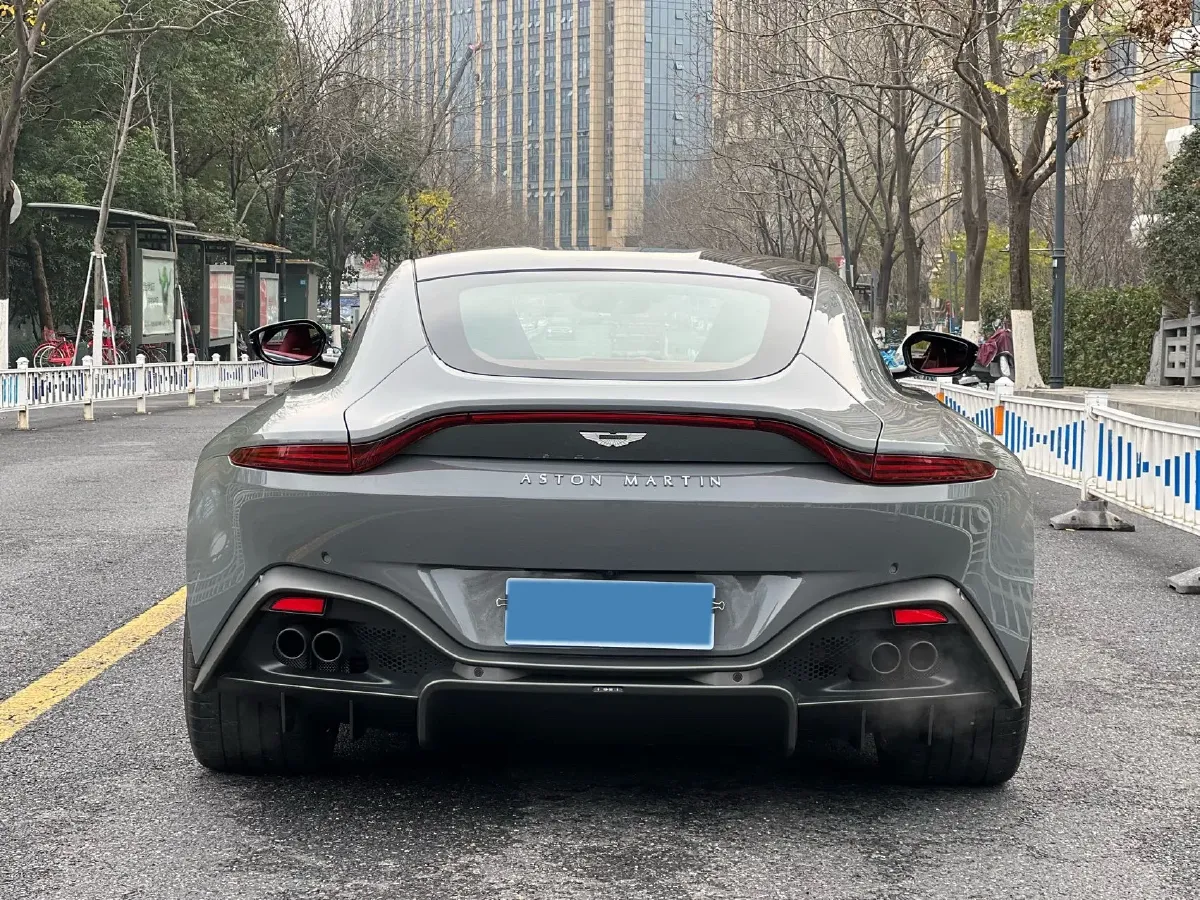 2022 BMW X7 4.4T 530HP V8 8AT,autocango,china used car exporter,china ev exporter,chinese used car exporter,chinese used ev exporter