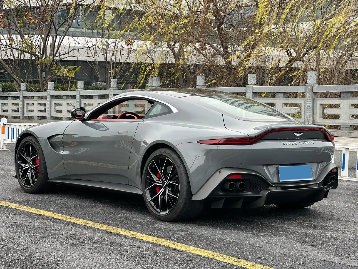 2022 BMW X7 4.4T 530HP V8 8AT,autocango,china used car exporter,china ev exporter,chinese used car exporter,chinese used ev exporter