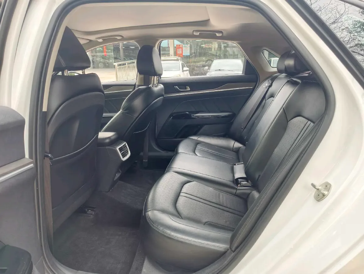 2020 Kia K5 1.5T 170HP L4 7DCT,autocango,china used car exporter,china ev exporter,chinese used car exporter,chinese used ev exporter