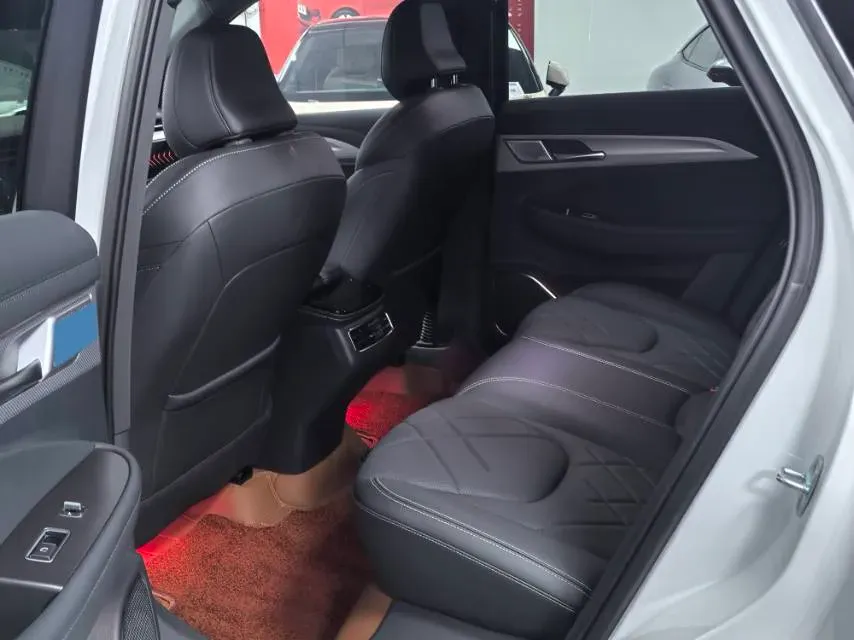 2025 ARCFOX αT6 BEV,autocango,china used car exporter,china ev exporter,chinese used car exporter,chinese used ev exporter