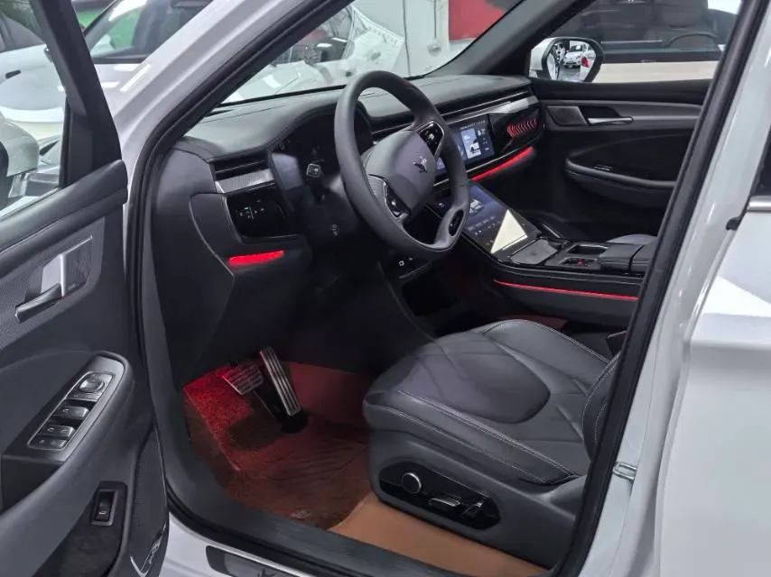 2025 ARCFOX αT6 BEV,autocango,china used car exporter,china ev exporter,chinese used car exporter,chinese used ev exporter