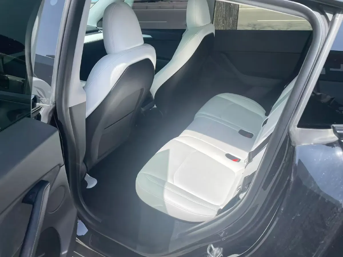 2022 BMW 3 Series 2.0T 184HP L4 8AT,autocango,china used car exporter,china ev exporter,chinese used car exporter,chinese used ev exporter