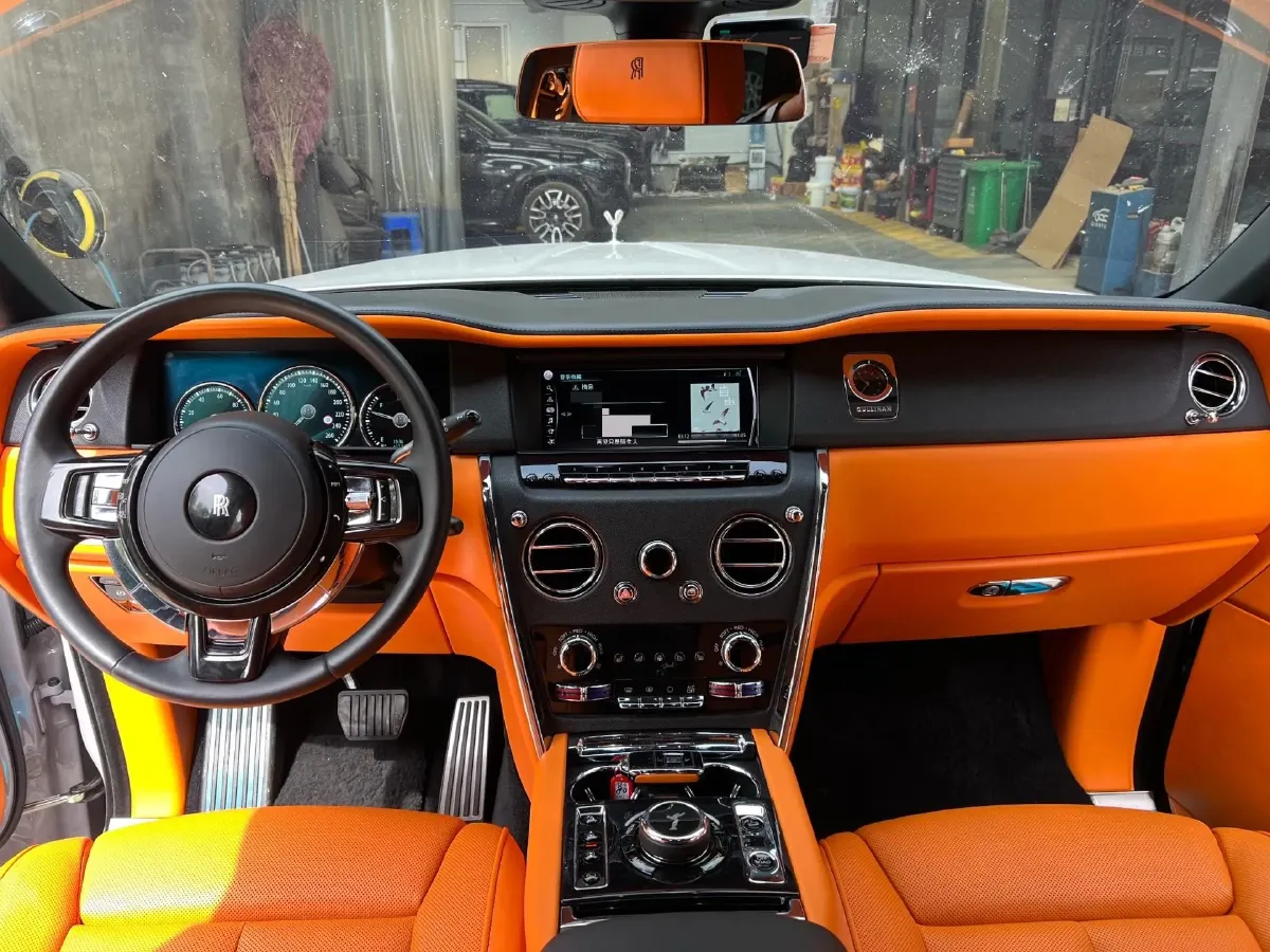 2018 Rolls-Royce Cullinan 6.7T 571HP V12 8AT,autocango,china used car exporter,china ev exporter,chinese used car exporter,chinese used ev exporter