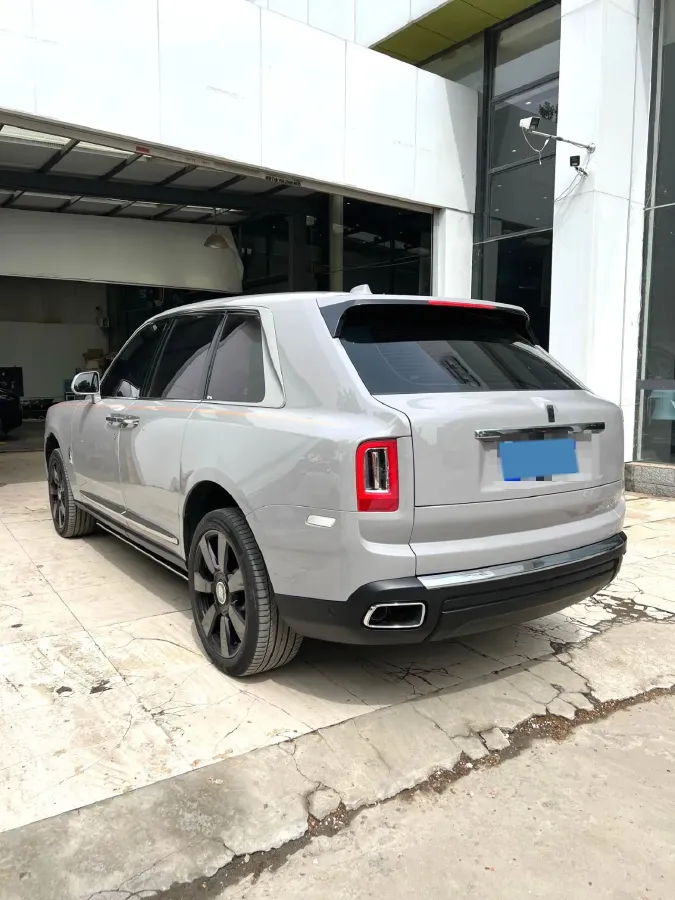 2018 Rolls-Royce Cullinan 6.7T 571HP V12 8AT,autocango,china used car exporter,china ev exporter,chinese used car exporter,chinese used ev exporter