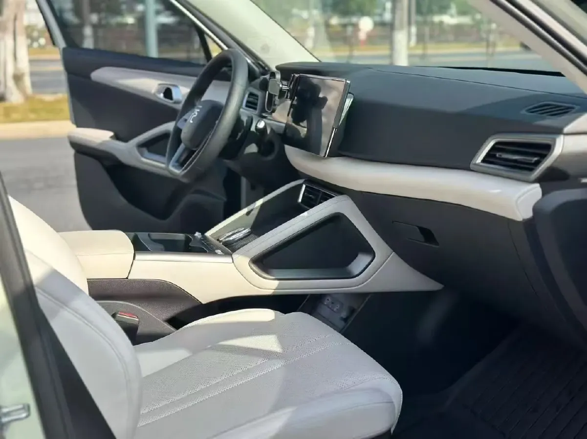 2024 BYD YuanUP BEV 32KWH,autocango,china used car exporter,china ev exporter,chinese used car exporter,chinese used ev exporter