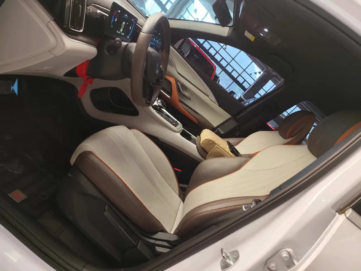 2022 Ruichi Auto EC35 BEV 82HP BEV 36.288KWH,autocango,china used car exporter,china ev exporter,chinese used car exporter,chinese used ev exporter