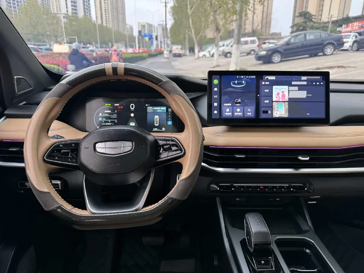 2023 Geely Okavango L 2.0T 218HP L4 7DCT,autocango,china used car exporter,china ev exporter,chinese used car exporter,chinese used ev exporter