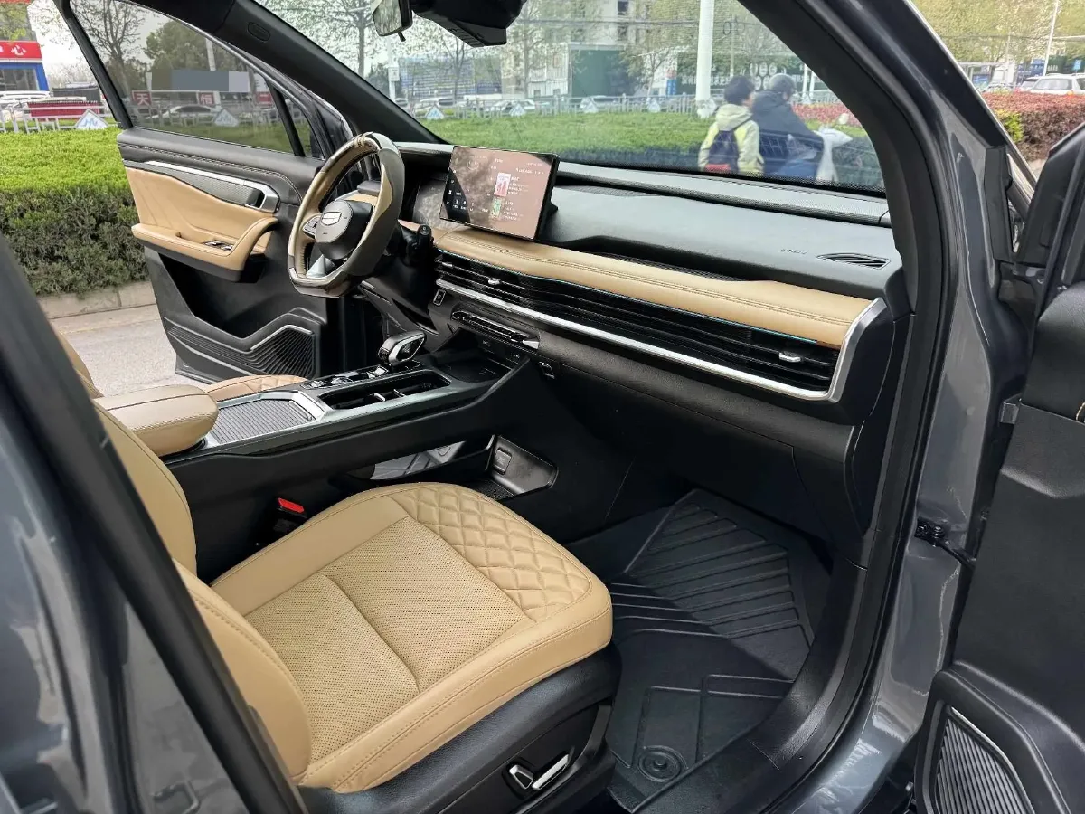 2023 Geely Okavango L 2.0T 218HP L4 7DCT,autocango,china used car exporter,china ev exporter,chinese used car exporter,chinese used ev exporter