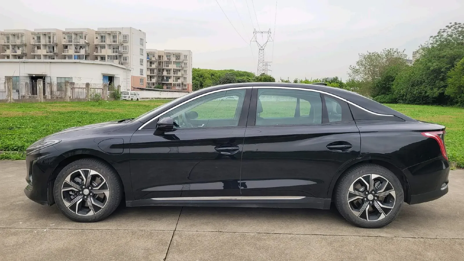 2023 HongQi E-QM5 BEV 54KWH,autocango,china used car exporter,china ev exporter,chinese used car exporter,chinese used ev exporter