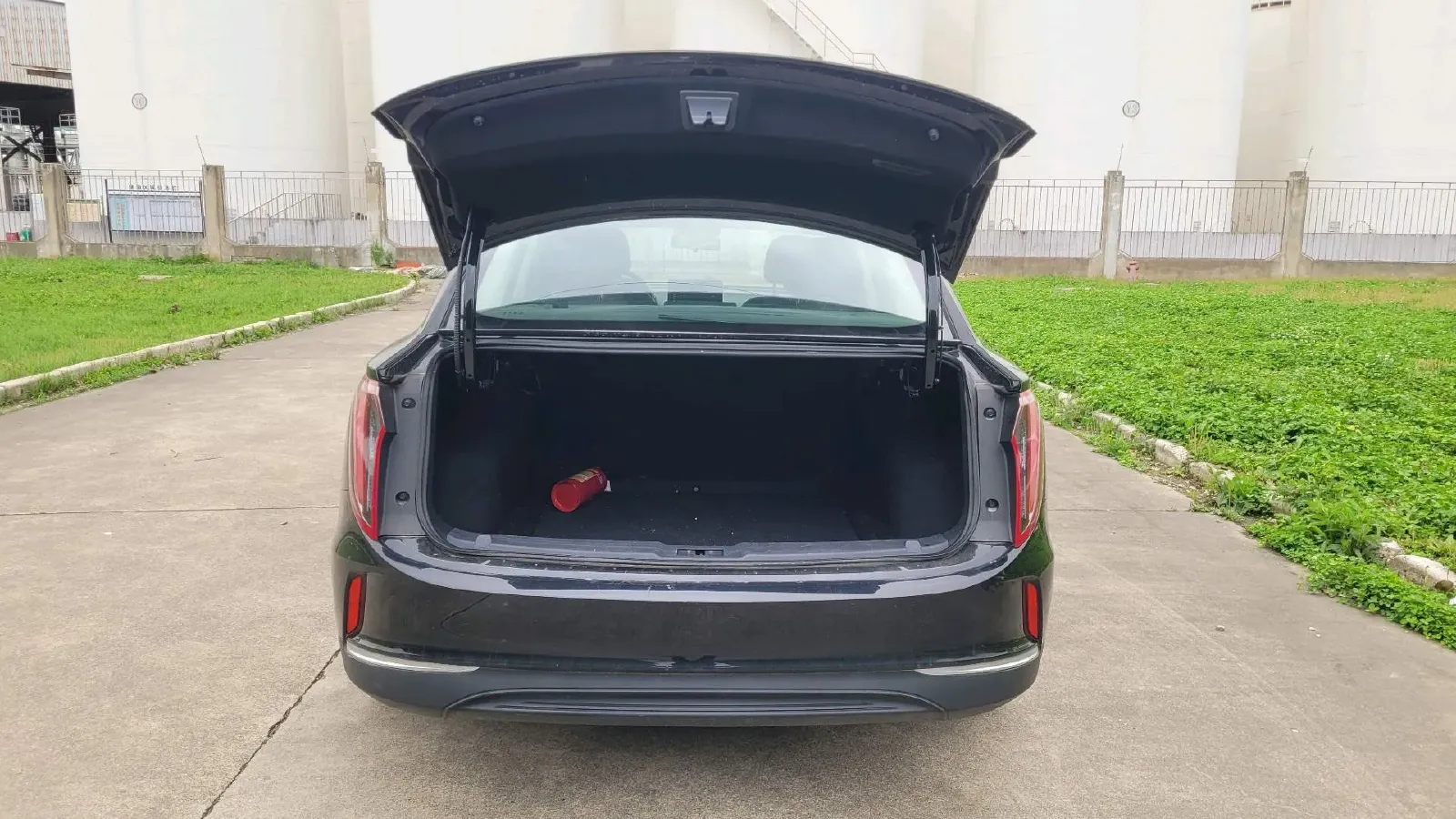 2023 HongQi E-QM5 BEV 54KWH,autocango,china used car exporter,china ev exporter,chinese used car exporter,chinese used ev exporter