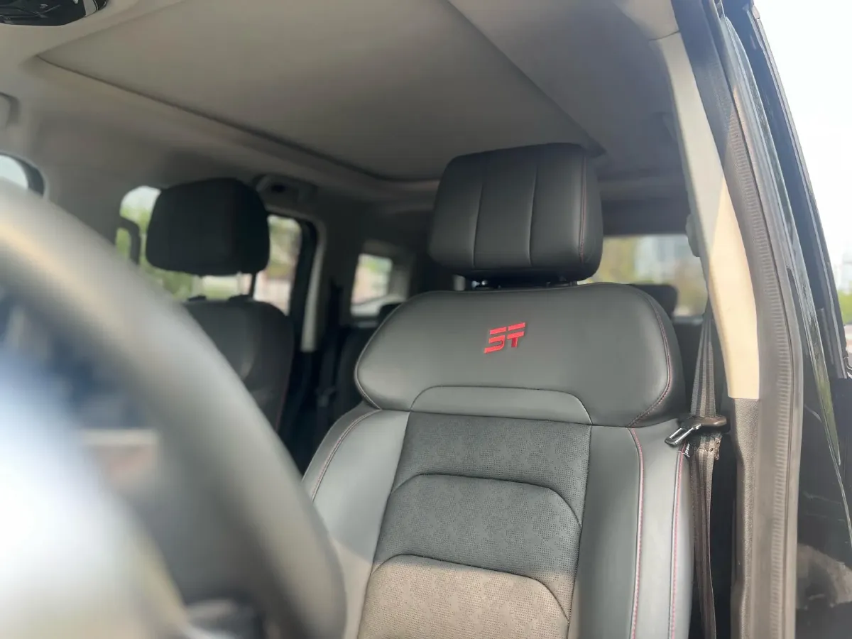 2023 Jetour Traveller 1.5T 184HP L4 7DCT,autocango,china used car exporter,china ev exporter,chinese used car exporter,chinese used ev exporter